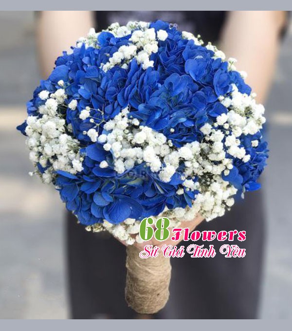 Hoa cầm tay cô dâu tone xanh